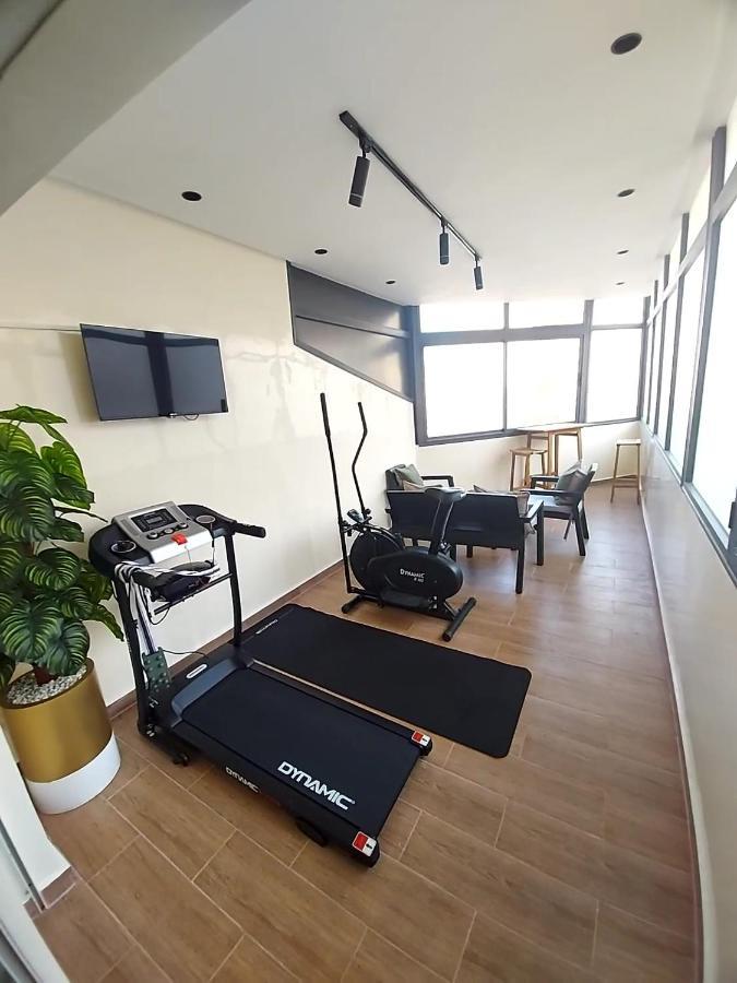Modern Apartment Opposite The Hassan2 Mosque, Very Well Equipped And Stylish, 85 M2 With Gym And Direct Sea View With Underground Garage , Prohibits Unmarried Couples Of Arab Origin คาซาบลังกา ภายนอก รูปภาพ