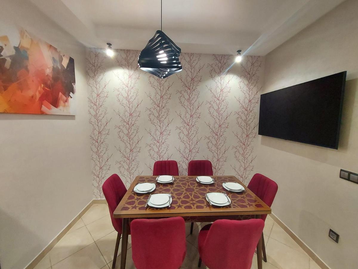 Modern Apartment Opposite The Hassan2 Mosque, Very Well Equipped And Stylish, 85 M2 With Gym And Direct Sea View With Underground Garage , Prohibits Unmarried Couples Of Arab Origin คาซาบลังกา ภายนอก รูปภาพ