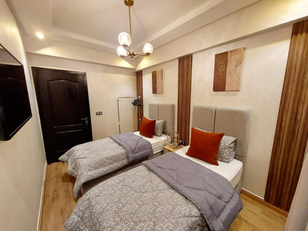Modern Apartment Opposite The Hassan2 Mosque, Very Well Equipped And Stylish, 85 M2 With Gym And Direct Sea View With Underground Garage , Prohibits Unmarried Couples Of Arab Origin คาซาบลังกา ภายนอก รูปภาพ