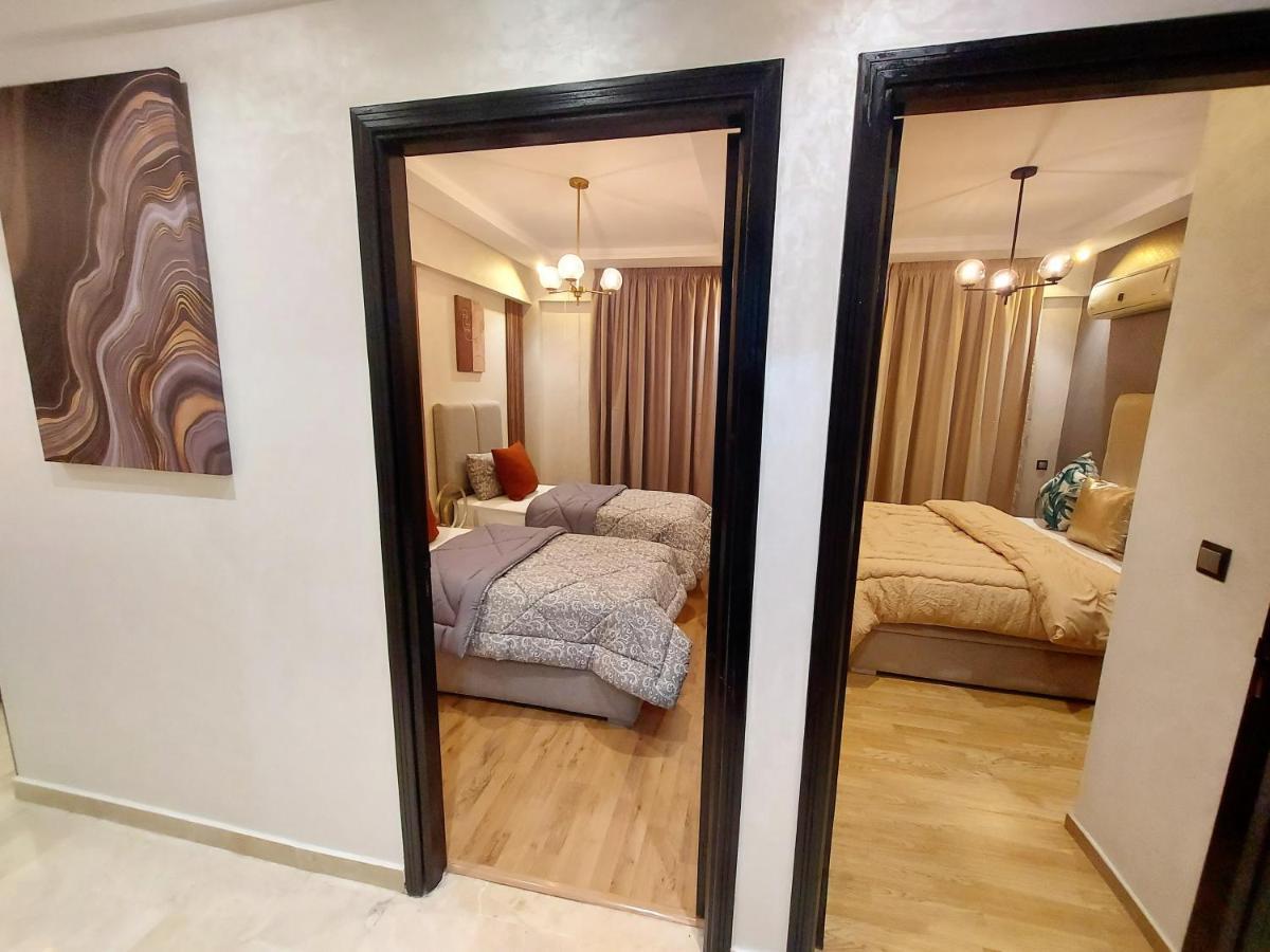 Modern Apartment Opposite The Hassan2 Mosque, Very Well Equipped And Stylish, 85 M2 With Gym And Direct Sea View With Underground Garage , Prohibits Unmarried Couples Of Arab Origin คาซาบลังกา ภายนอก รูปภาพ