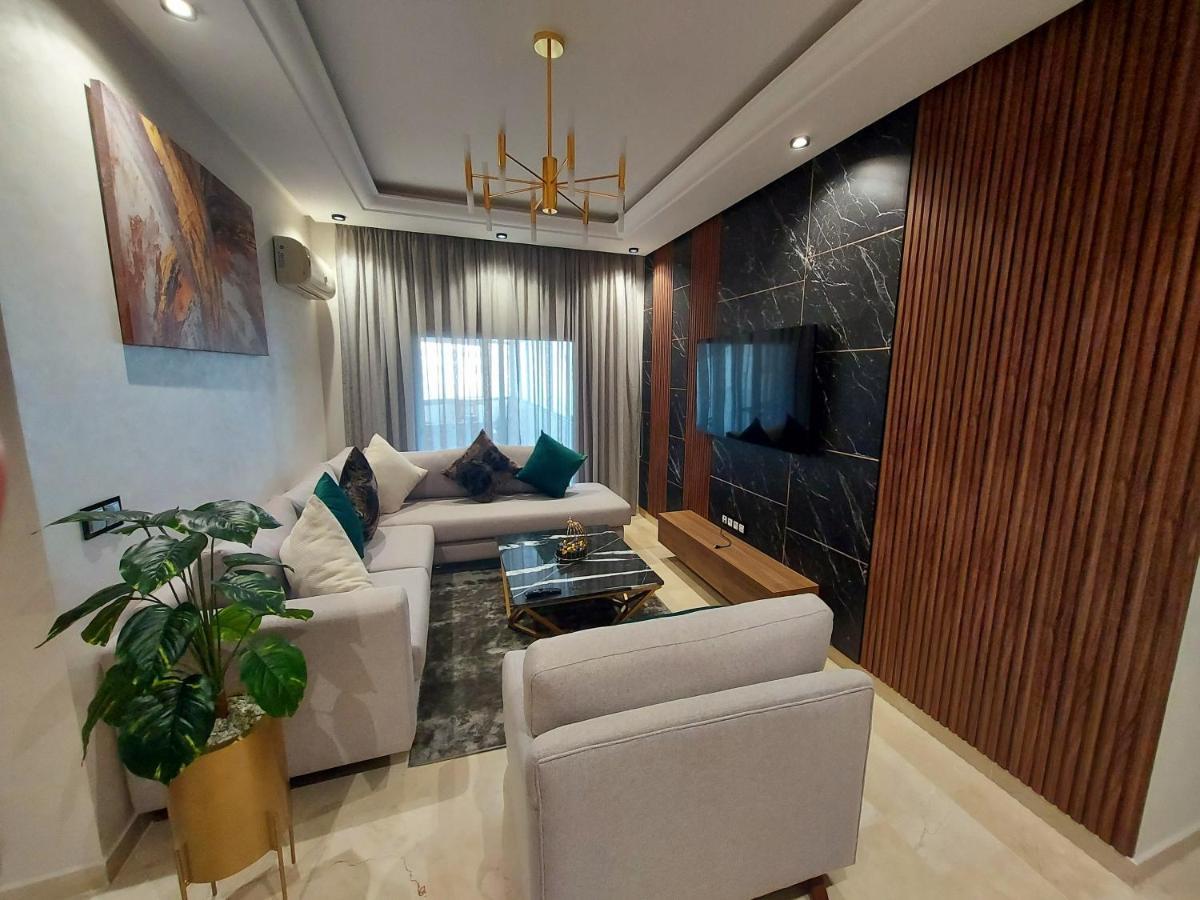Modern Apartment Opposite The Hassan2 Mosque, Very Well Equipped And Stylish, 85 M2 With Gym And Direct Sea View With Underground Garage , Prohibits Unmarried Couples Of Arab Origin คาซาบลังกา ภายนอก รูปภาพ