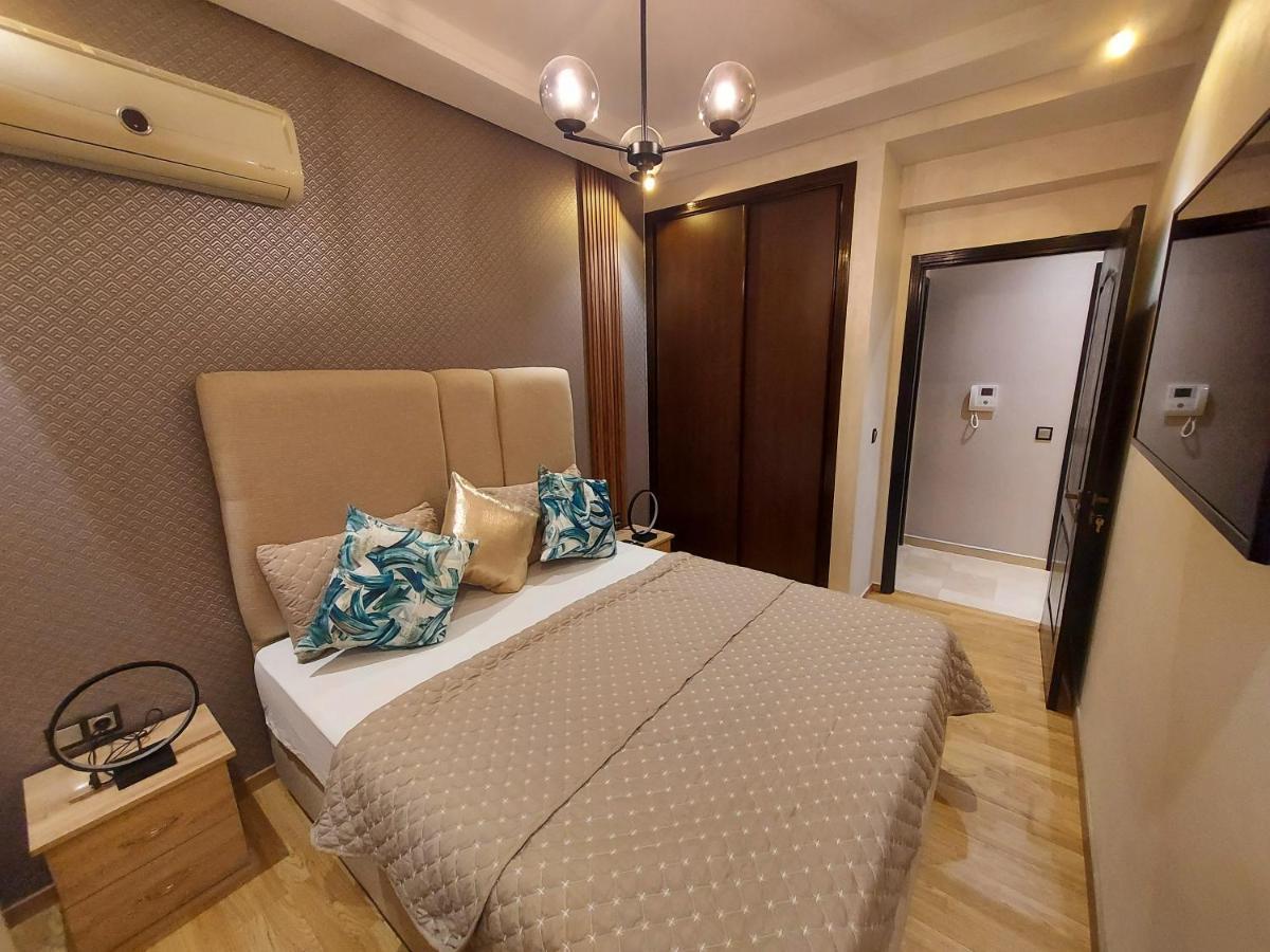 Modern Apartment Opposite The Hassan2 Mosque, Very Well Equipped And Stylish, 85 M2 With Gym And Direct Sea View With Underground Garage , Prohibits Unmarried Couples Of Arab Origin คาซาบลังกา ภายนอก รูปภาพ