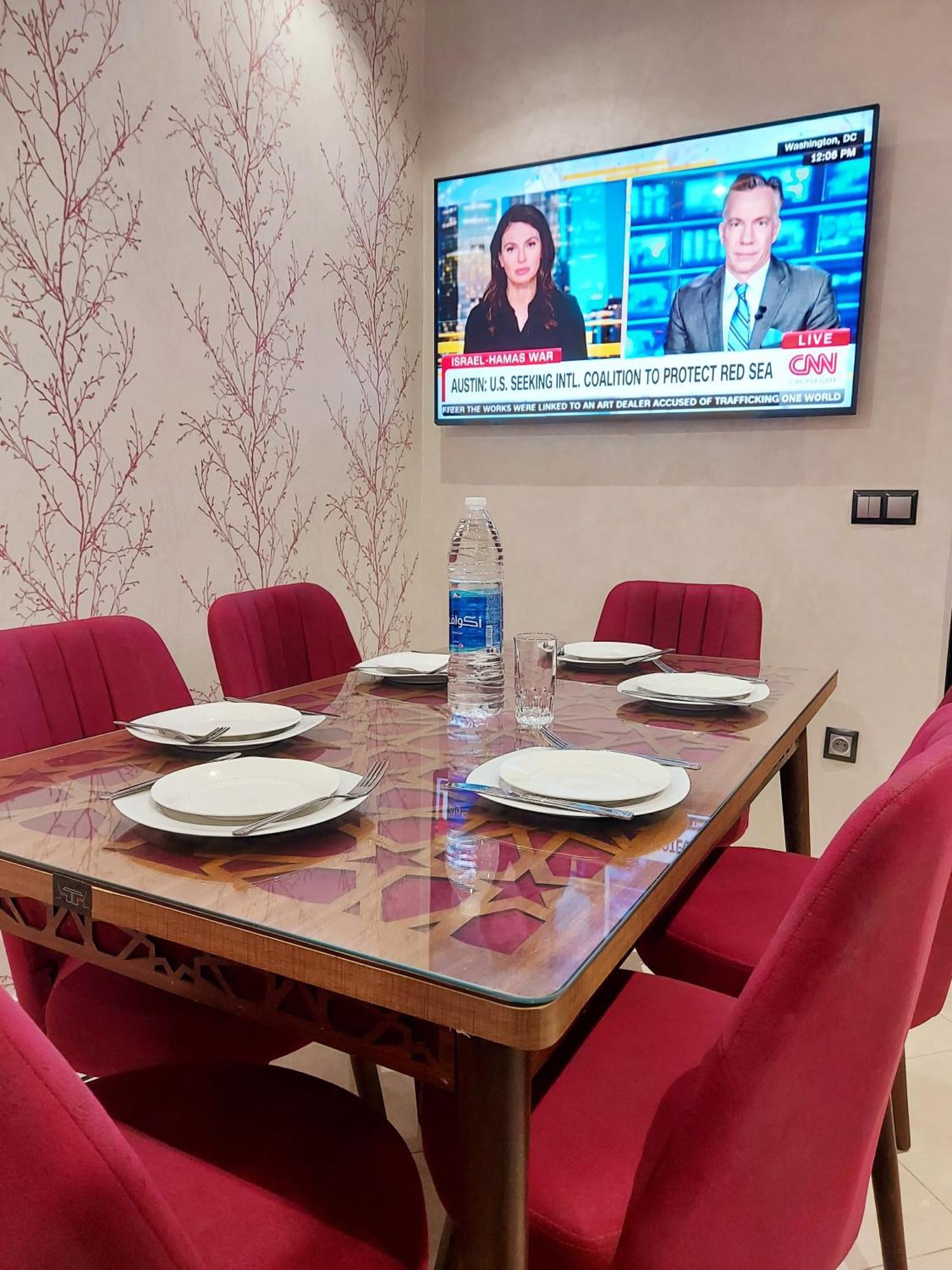 Modern Apartment Opposite The Hassan2 Mosque, Very Well Equipped And Stylish, 85 M2 With Gym And Direct Sea View With Underground Garage , Prohibits Unmarried Couples Of Arab Origin คาซาบลังกา ภายนอก รูปภาพ